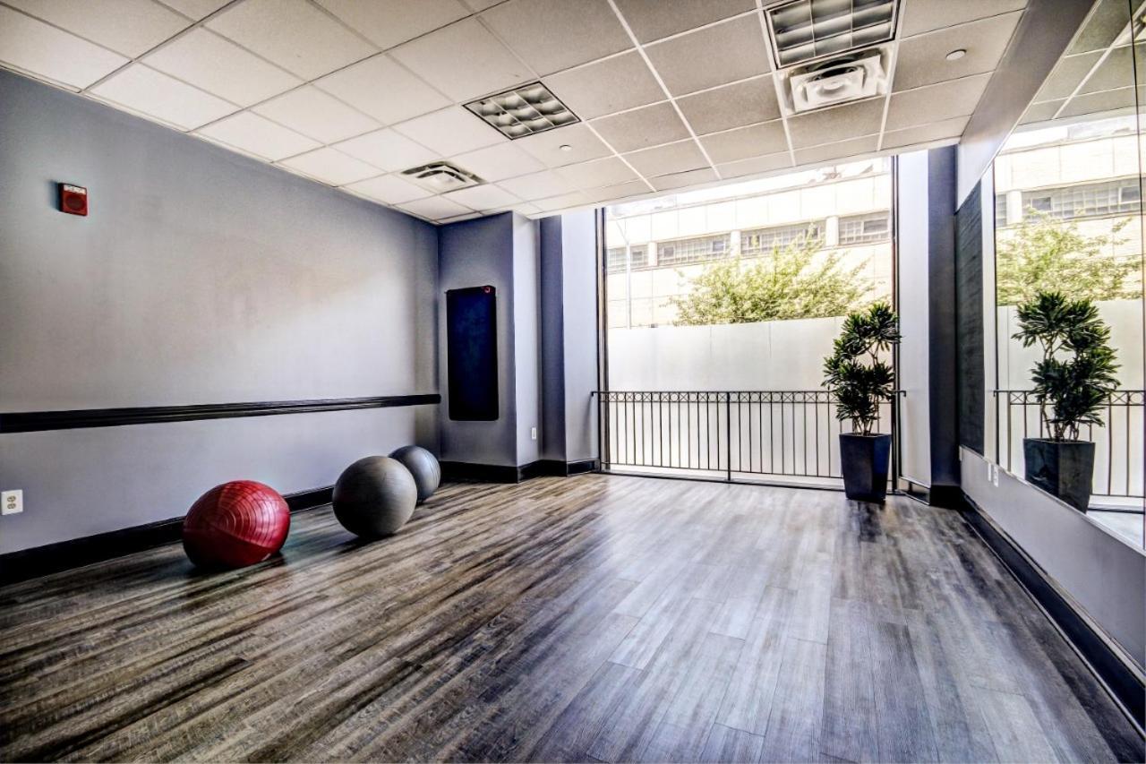 Chase Penthouse At 39 West Baltimore Inner Harbor Convention Center Free Indoor Parking One And Two Bedrooms Exterior foto