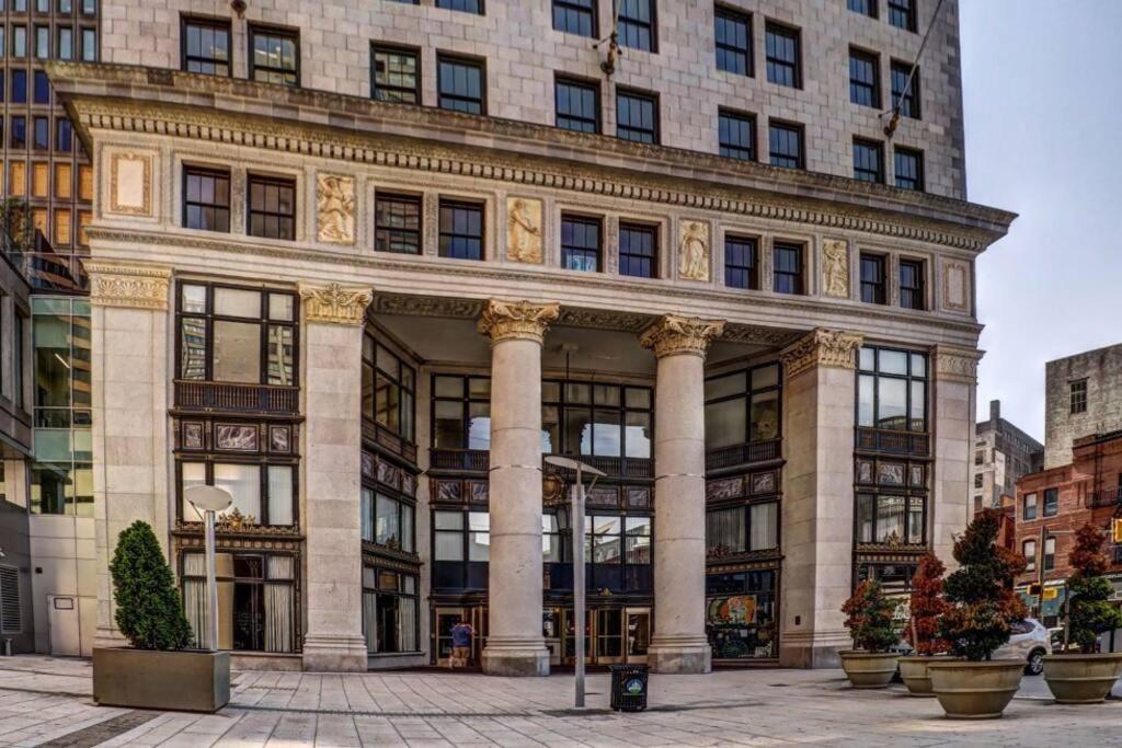 Chase Penthouse At 39 West Baltimore Inner Harbor Convention Center Free Indoor Parking One And Two Bedrooms Exterior foto