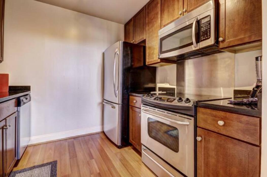 Chase Penthouse At 39 West Baltimore Inner Harbor Convention Center Free Indoor Parking One And Two Bedrooms Exterior foto